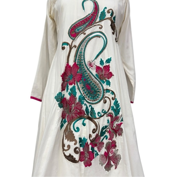 Vintage Long Sleeve Maxi Dress, Boho Style Embroidery, Fits 8-10 Full Length - Picture 7 of 14